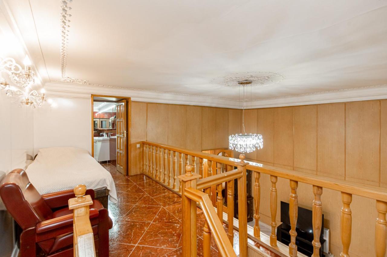 Rustaveli Downtown Aparthotel Тбилиси Екстериор снимка