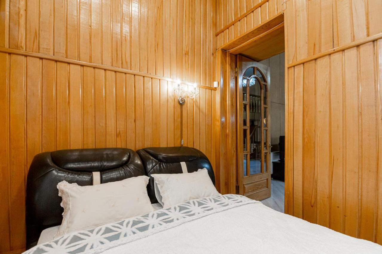 Rustaveli Downtown Aparthotel Тбилиси Екстериор снимка