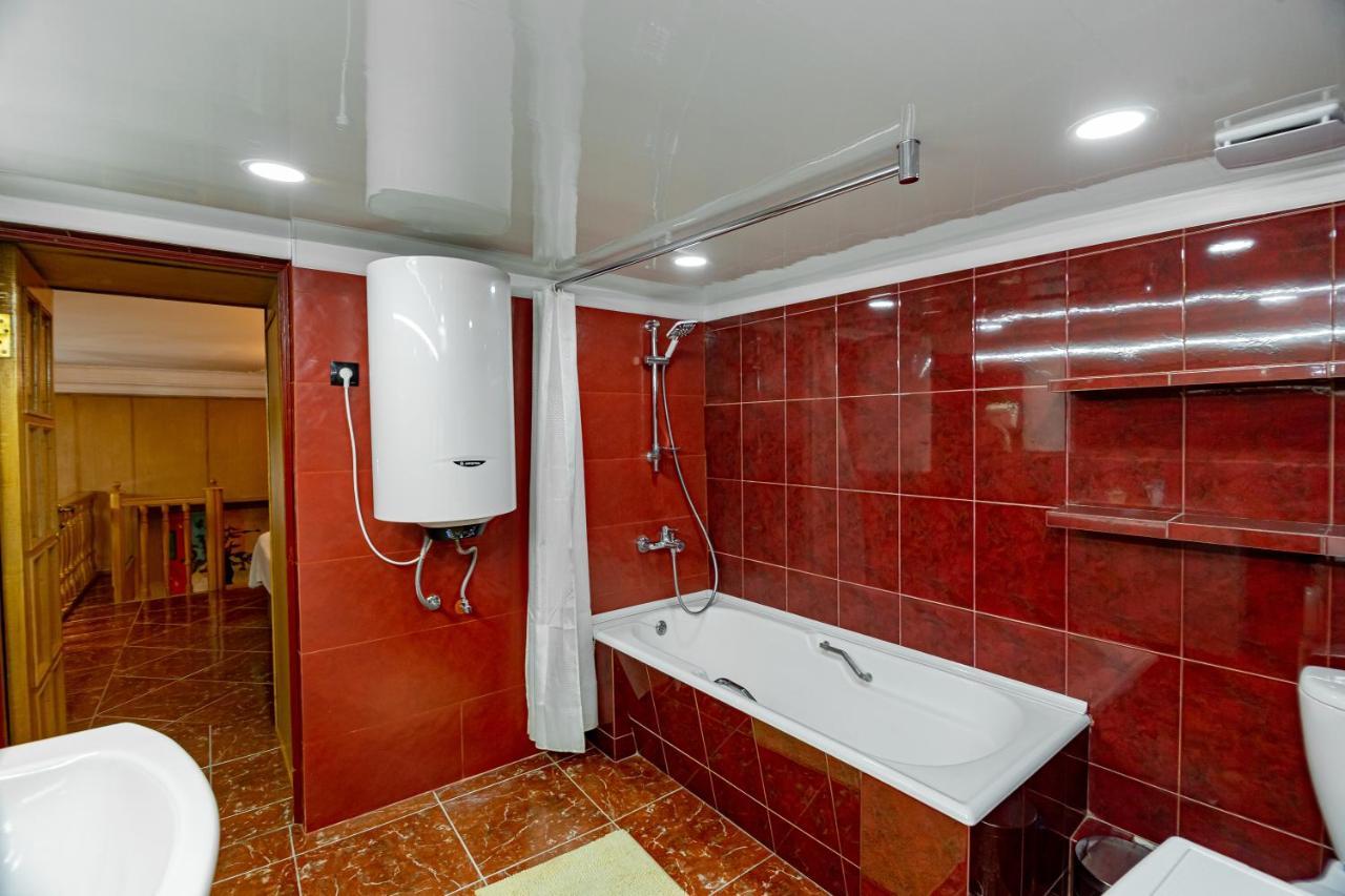 Rustaveli Downtown Aparthotel Тбилиси Екстериор снимка