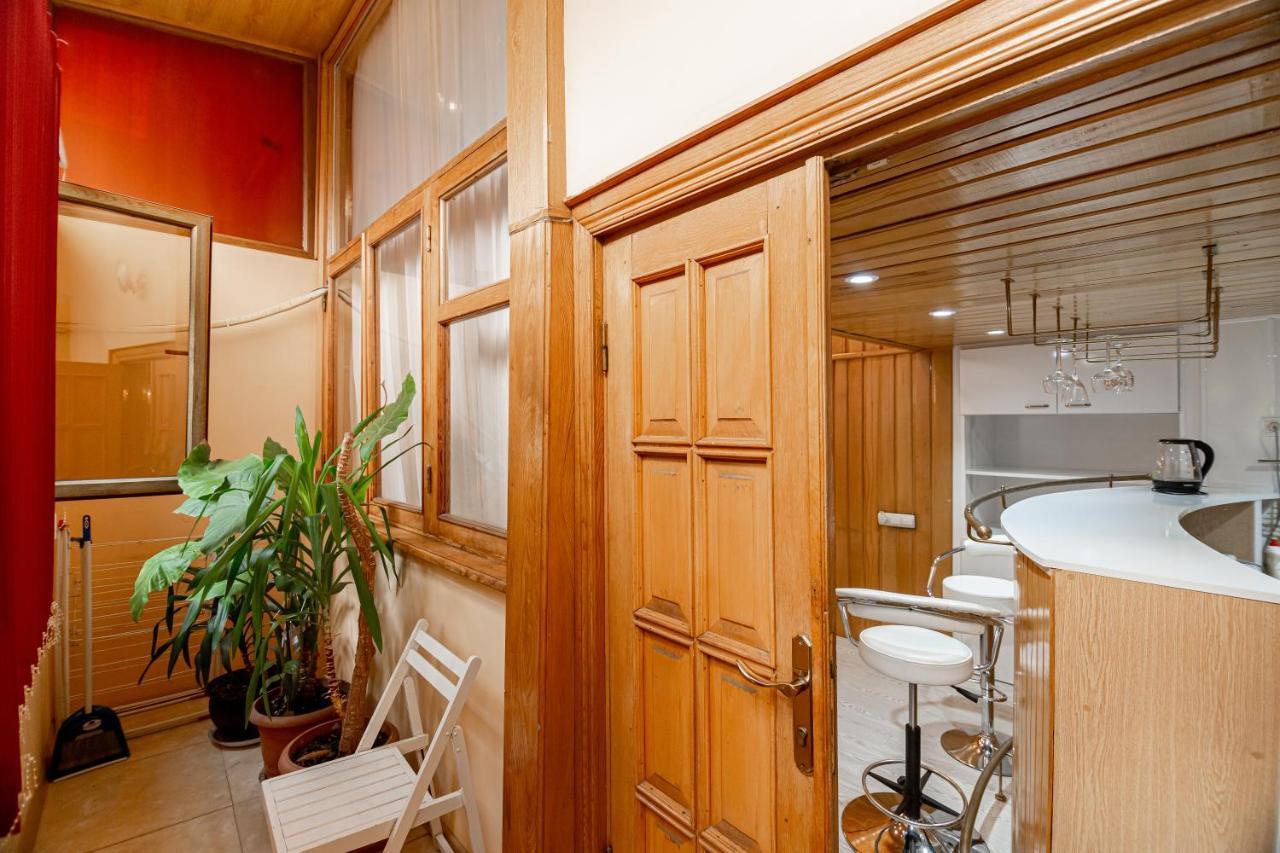 Rustaveli Downtown Aparthotel Тбилиси Екстериор снимка