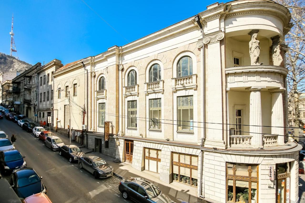 Rustaveli Downtown Aparthotel Тбилиси Екстериор снимка